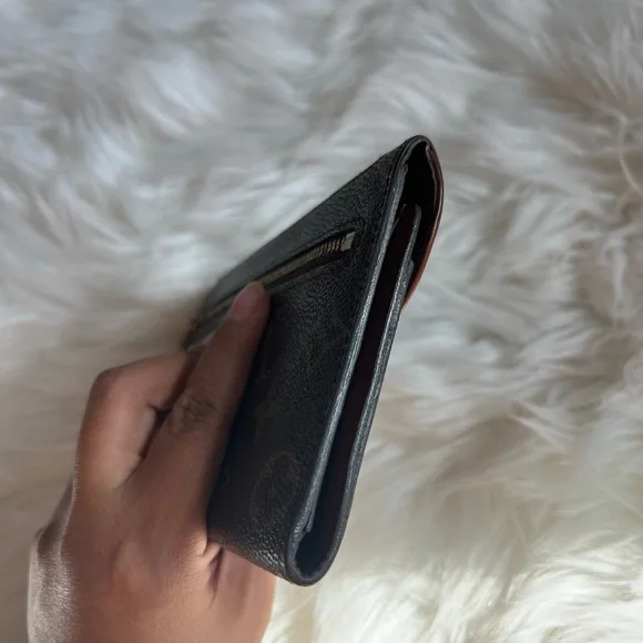 Louis Vuitton Monogram Eugenie Wallet - Picture 7 of 15